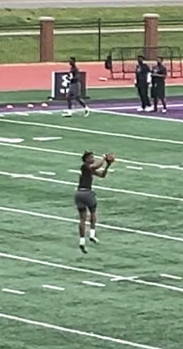 Jalen Dantzler (@jalendantzler_9) on Twitter photo I had a great time competing and learning at the Under Armour series in Nashville #UANext
<a href="/DemetricDWarren/">Demetric D. Warren</a> <a href="/BigTimerCox/">Donald Cox</a> <a href="/TheUCReport/">Billy Tucker</a> <a href="/TomLuginbill/">Tom Luginbill 🇺🇸 🏈</a> I had a great time competing and learning at the Under Armour series in Nashville #UANext
<a href="/DemetricDWarren/">Demetric D. Warren</a> <a href="/BigTimerCox/">Donald Cox</a> <a href="/TheUCReport/">Billy Tucker</a> <a href="/TomLuginbill/">Tom Luginbill 🇺🇸 🏈</a>