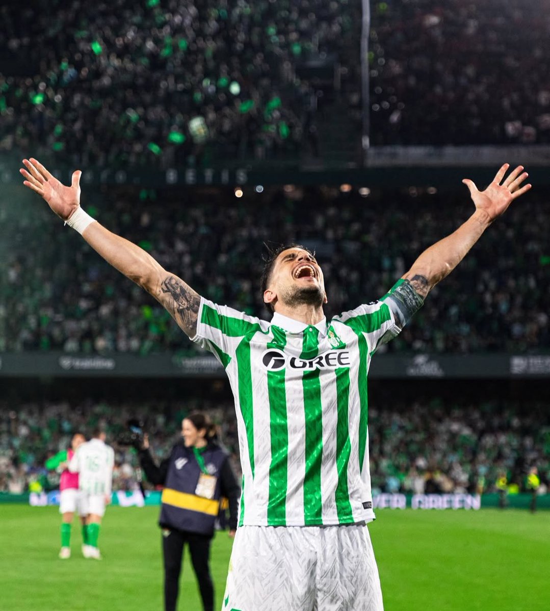 No podía irme a dormir sin acordarme de <a href="/MarcBartra/">Marc Bartra</a>. Desde el minuto uno, intenso y peleando cada balón. Desde el minuto uno, gritando y contagiando al resto. Demostrando cómo se juegan este tipo de partidos. Nos representa a todos.

Capitán y líder.
