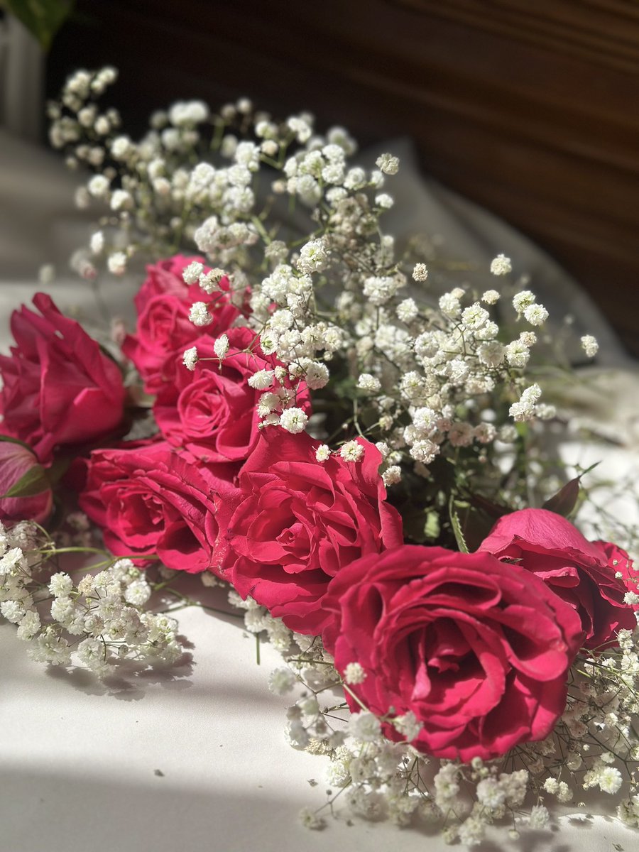 كّـــلّ عام وغَيثُ الحَــبّ يُحيي قلوبكٌـم
 ونسائّــم الفرح تعيشُ في بيوتكــمِ
​​​ནྱཾ༩ྀ༄  *عســـاكــم من عــواده*  ༄ནྱཾ
           #عيد_الفطر_المبارك #عيد_سعيد