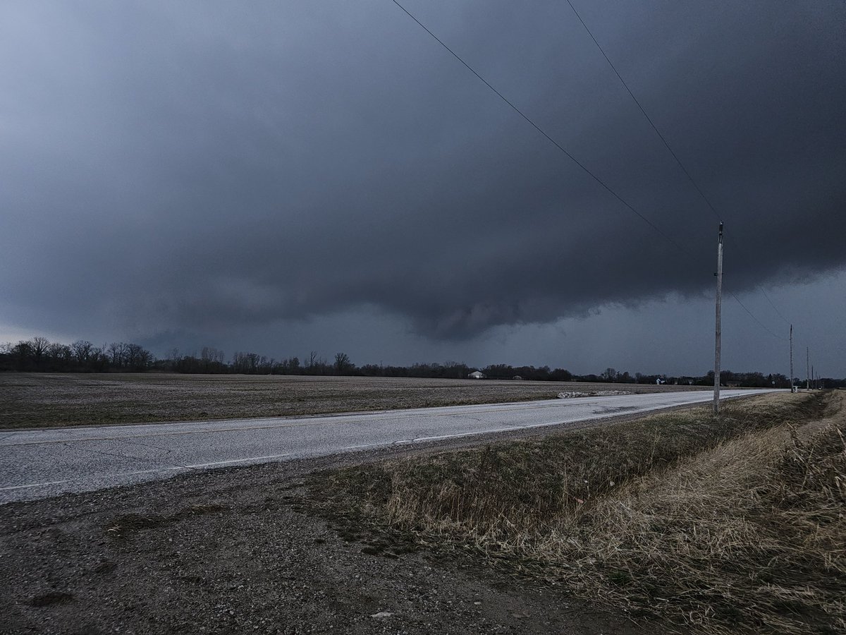 Well an eventful start to our chase season  with <a href="/WE_SEE_/">W.E. S.E.E.</a> 
Ran into <a href="/StormhunterTWN/">Mark Robinson</a> and <a href="/dave_sills/">Dave Sills (now active on Bluesky)</a> and then had to pause to help at an accident but was able to catch a brief ragged lowering. <a href="/BethTrio/">BethRuston</a>