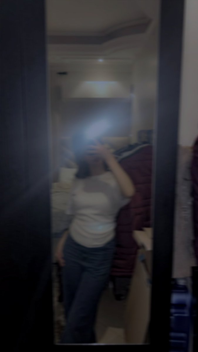 "الحمد لله ما بين عيد وأهل ونعم تحفّنا ، وعافية تسري بأجسادنا ، الحمد لله حمدًا يزيد النعم ، ويبارك لنا فيها"❤️.