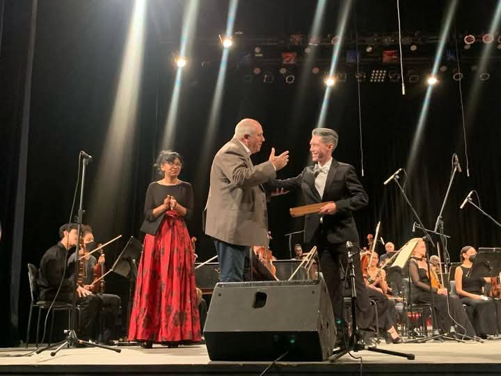 Mi felicitación para el Maestro Igor Corcuera por su nombramiento como Director Titular de la Orquesta Sinfónica Nacional de Cuba.Le deseamos éxitos en esta nueva responsabilidad. Su gran talento y capacidad para unir le permitirán llevar adelante con éxito esta retadora empresa.