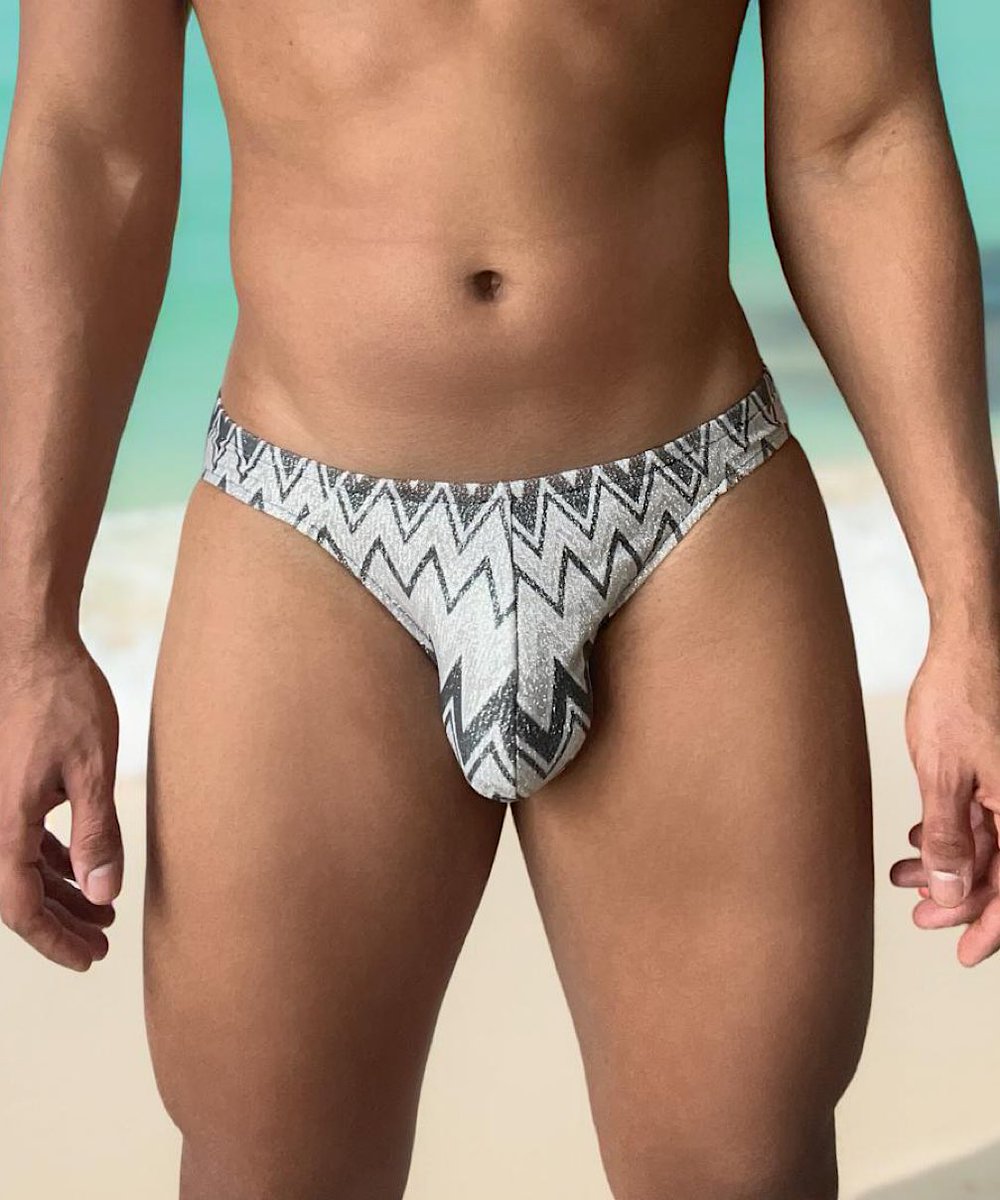 New arrivals 🔥

Shop now: tjbiggz.com/collections/ne…

#tjbiggz #biggzbunz #fashion #hot #gaybrand