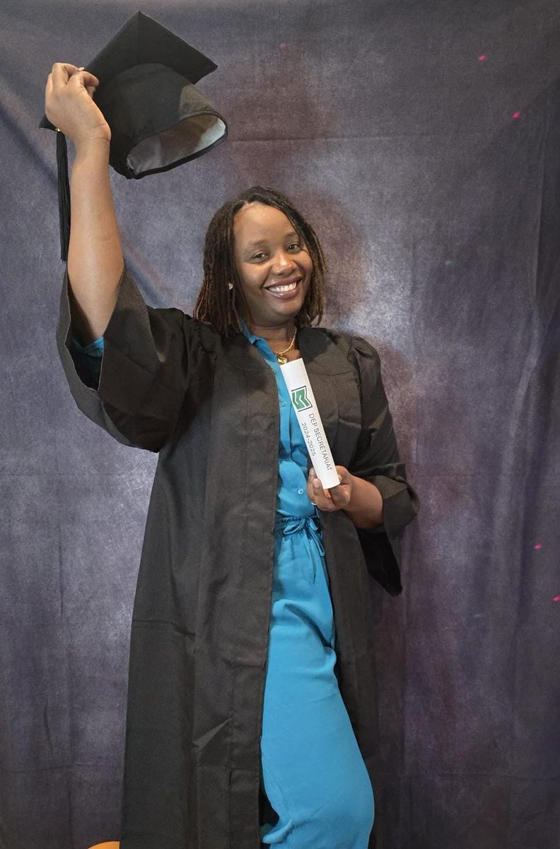 🎓🇨🇦Grâce aux vidéos qu’elle a trouvés sur Enloja, elle a pu faire tout le processus elle-même.

Elle est venue au Canada avec son bébé, et après 18 mois de formation, elle a terminé avec succès un DEP en secrétariat et un ASP en secrétariat médical. 

enloja.ca