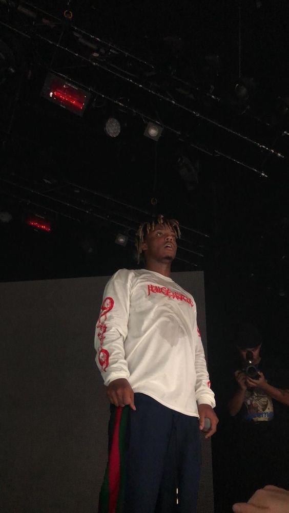 TooManyCDQ's tweet photo. no glaze there’s literally never gonna be anyone this musically talented again https://t.co/SgnexRHzu6