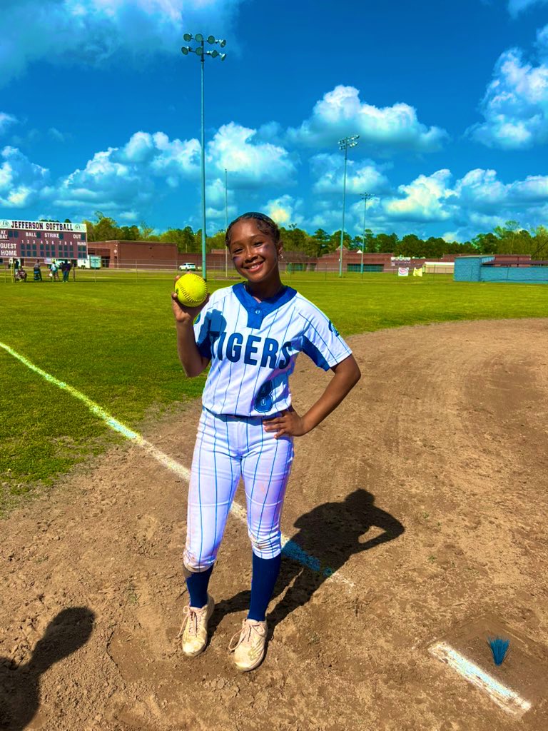 Kaidence Mason (@kkmason2027) on Twitter photo My team did not walk away with the win yesterday, but I was able to send one over left field fence for a GRAND SLAM! We have to build off of the small victories to get better each time 💪🏽💪🏽!
<a href="/SladeMaloney/">Slade Maloney</a> <a href="/bombersGold16u/">Bombers Gold 16U National 🥎</a> <a href="/bombers_fp/">Bombers Fastpitch</a> <a href="/GMsportsmedia1/">GM Sports Media</a> <a href="/TopPreps/">SPORTS NEWS, VIDEOS, GRAPHICS, EXPOSURE & MORE</a> <a href="/ExtraInningSB/">EXTRA INNING SOFTBALL</a> My team did not walk away with the win yesterday, but I was able to send one over left field fence for a GRAND SLAM! We have to build off of the small victories to get better each time 💪🏽💪🏽!
<a href="/SladeMaloney/">Slade Maloney</a> <a href="/bombersGold16u/">Bombers Gold 16U National 🥎</a> <a href="/bombers_fp/">Bombers Fastpitch</a> <a href="/GMsportsmedia1/">GM Sports Media</a> <a href="/TopPreps/">SPORTS NEWS, VIDEOS, GRAPHICS, EXPOSURE & MORE</a> <a href="/ExtraInningSB/">EXTRA INNING SOFTBALL</a>