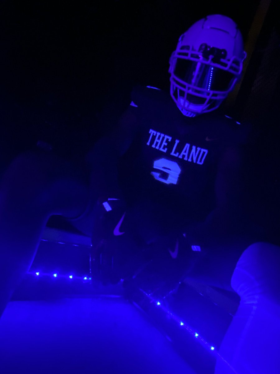 Kemari “Kam” Gregory (@gregorykemari) on Twitter photo After talks and business decisions being made I’m proud to say my hard-work has paid off as I will be committing to Lakeland University to continue my career as a Athlete and as a <a href="/LUMuskieFB/">Lakeland Football</a> player.
<a href="/LUCoachBruton/">Colin Bruton</a> <a href="/CoachLehto/">Joey Lehto</a> <a href="/CoachCarterIII/">Julius Carter III</a> <a href="/GWCPFootball/">GWCP Football</a> <a href="/d3football/">D3football.com</a> After talks and business decisions being made I’m proud to say my hard-work has paid off as I will be committing to Lakeland University to continue my career as a Athlete and as a <a href="/LUMuskieFB/">Lakeland Football</a> player.
<a href="/LUCoachBruton/">Colin Bruton</a> <a href="/CoachLehto/">Joey Lehto</a> <a href="/CoachCarterIII/">Julius Carter III</a> <a href="/GWCPFootball/">GWCP Football</a> <a href="/d3football/">D3football.com</a>