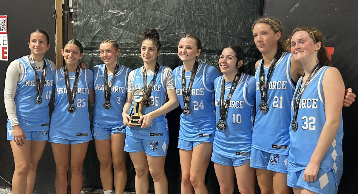 First weekend of the final AAU season for these 2026s. Only 2 practices in but had some fun and some success (3-1). Players worked hard, played fast, and made a lot of the right decisions. Can’t wait to get back in the gym this week. 🏀📈💪