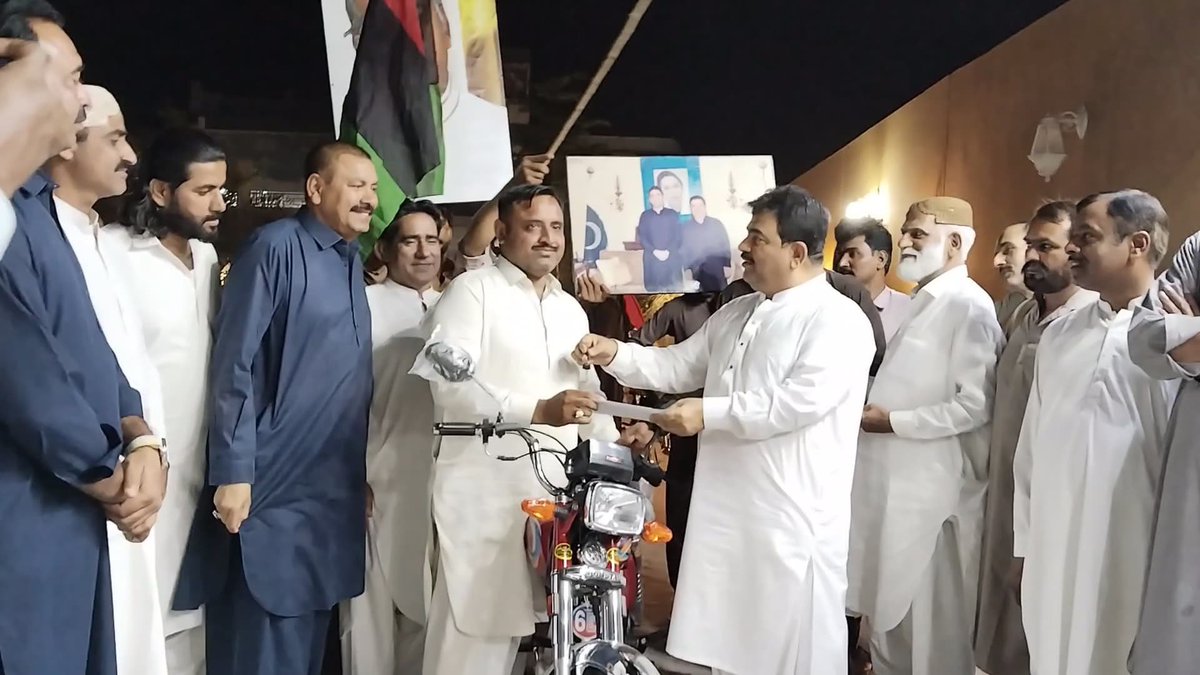 Nawab Ali Wassan (@nawabaliwassan) on Twitter photo Distributed 30 Plus Bikes Among Poor Jiyalas Of District Khairpur.
Small return for the tireless efforts and endless bravery they show always, coming out in hundreds of thousands to support <a href="/BBhuttoZardari/">BilawalBhuttoZardari</a> Distributed 30 Plus Bikes Among Poor Jiyalas Of District Khairpur.
Small return for the tireless efforts and endless bravery they show always, coming out in hundreds of thousands to support <a href="/BBhuttoZardari/">BilawalBhuttoZardari</a>