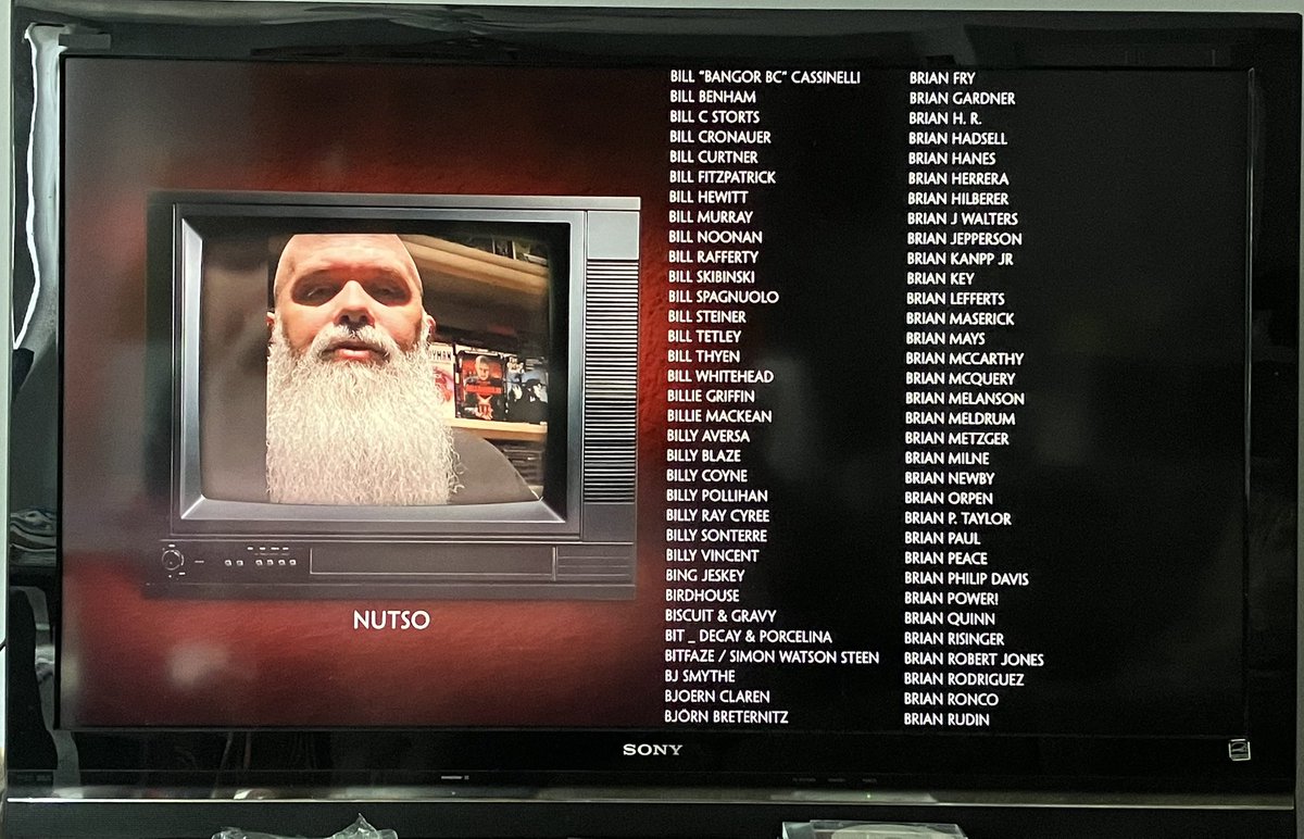 BrianMcquery's tweet image. IN SEARCH OF DARKNESS 1990-1994

Finally had a weekend to devote to this 6-hour doc!

I enjoyed the celebration of many ‘90s horror flicks I love.

I dug the segments on Charles Band &amp;amp; Full Moon!

@80sHorrorDoc 
#creatorvc
#90shorror #HorrorDocumentary
#InSearchofDarkness