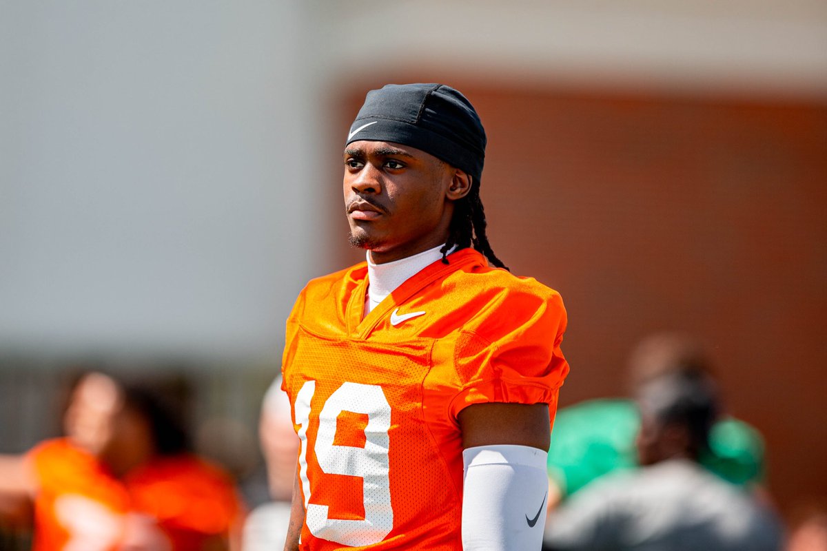 LloydJaylen's tweet image. Spring ball 🧡