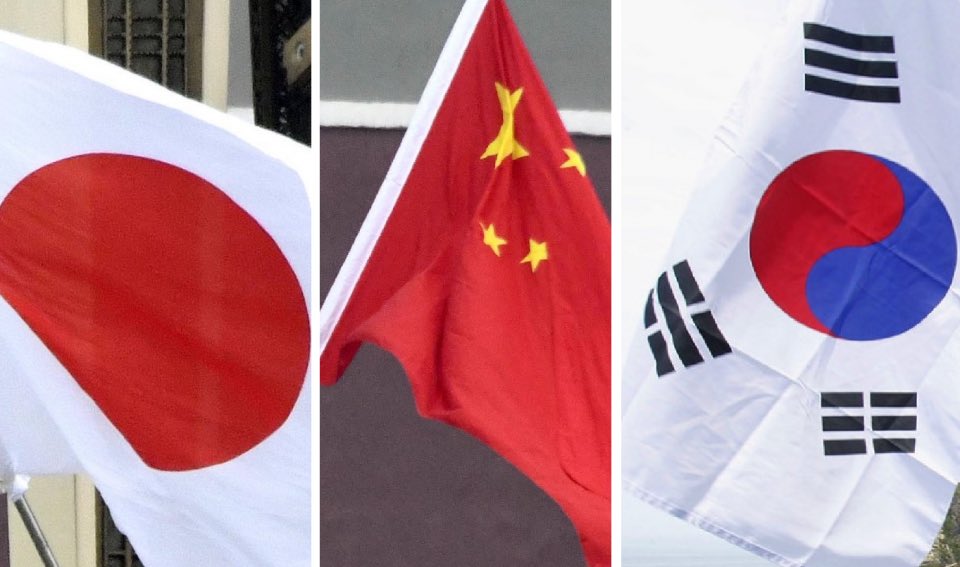 RT_com's tweet photo. China, South Korea, Japan hold FIRST economic talks in 5 years just before Trump’s tariffs strike

Aim to boost regional and global trade https://t.co/AXrXvuW8jw