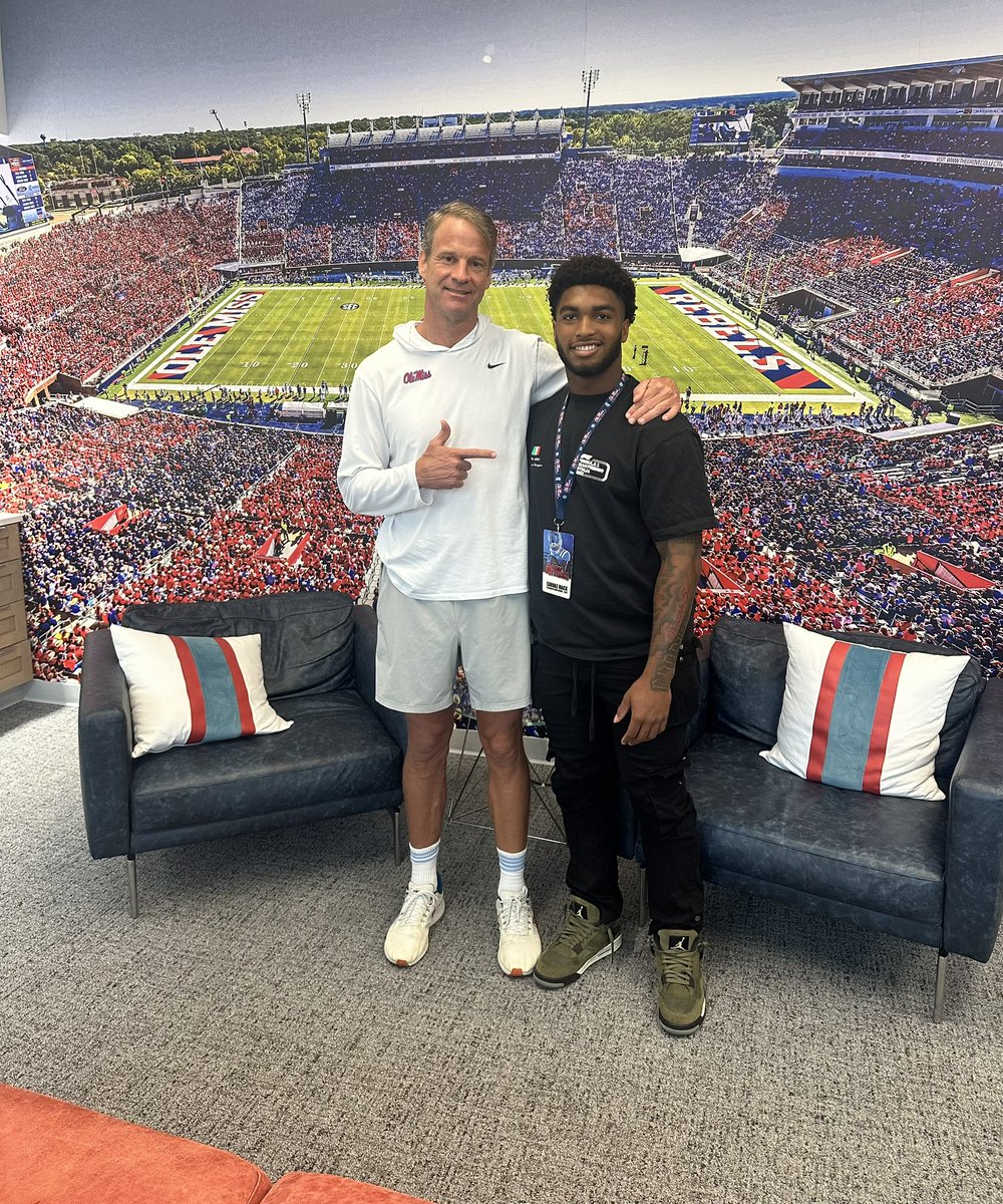 Camilia Mack (@camilia36406404) on Twitter photo #HottyToddy... Thanks for the invite...we thoroughly enjoyed Oxford and the <a href="/RebelsFBRec/">Ole Miss Football Recruiting</a> staff♥️♥️ <a href="/_kbolden/">Kelvin Bolden</a> <a href="/KevinSmithRB/">Kevin Smith</a> <a href="/Lane_Kiffin/">Lane Kiffin</a> <a href="/cardaemack33/">Cardae “Allday” Mack</a> #HottyToddy... Thanks for the invite...we thoroughly enjoyed Oxford and the <a href="/RebelsFBRec/">Ole Miss Football Recruiting</a> staff♥️♥️ <a href="/_kbolden/">Kelvin Bolden</a> <a href="/KevinSmithRB/">Kevin Smith</a> <a href="/Lane_Kiffin/">Lane Kiffin</a> <a href="/cardaemack33/">Cardae “Allday” Mack</a>