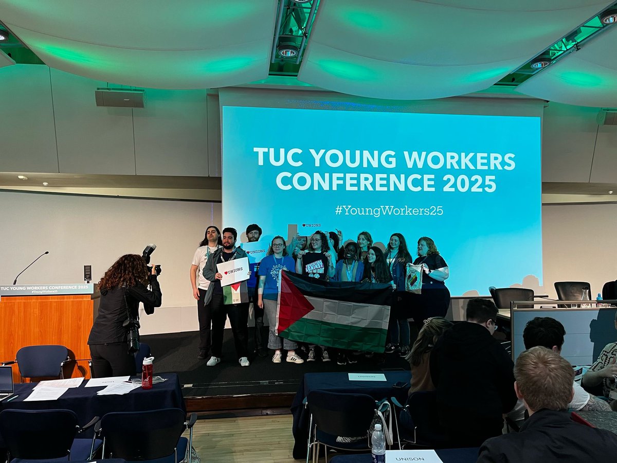NEU New Professionals Young Workers (@neu_npyw) on Twitter photo Last week an <a href="/NEUnion/">National Education Union</a> delegation of new professionals and young workers attended and spoke at the <a href="/TUCYoungWorkers/">TUC Young Workers</a> Conference. Such a great presence there and very proud of all our delegates who represented NEU members. <a href="/The_TUC/">Trades Union Congress</a> Last week an <a href="/NEUnion/">National Education Union</a> delegation of new professionals and young workers attended and spoke at the <a href="/TUCYoungWorkers/">TUC Young Workers</a> Conference. Such a great presence there and very proud of all our delegates who represented NEU members. <a href="/The_TUC/">Trades Union Congress</a>