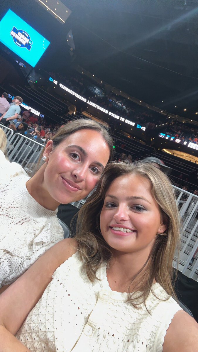 LThreadcraft's tweet image. #MMSELFIE