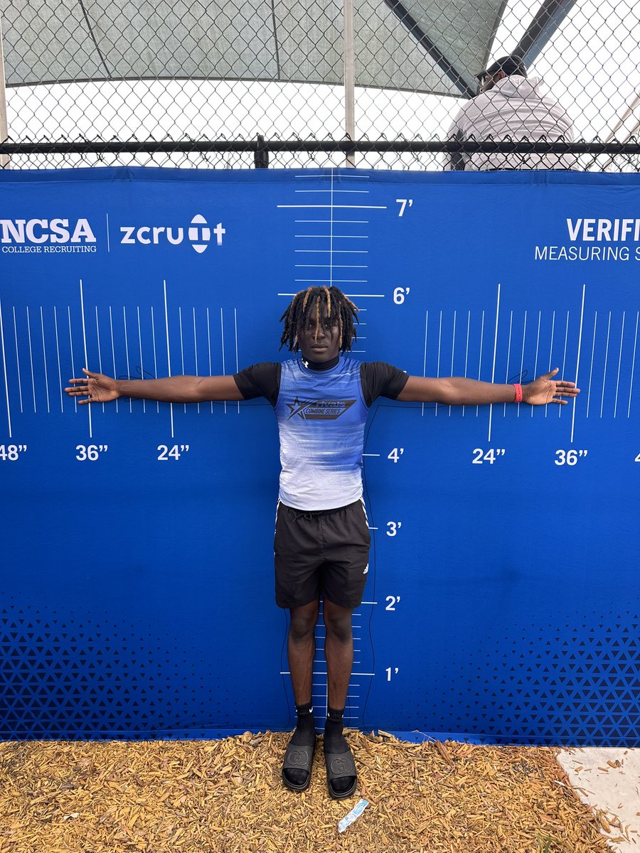 karlnothavin's tweet image. Had a great time competing at the @Rivals series @SunshinePreps
@larryblustein @Dwight_XOS @PrepRedzoneFL @Kevin_Beard9 
@coachboom3 @_COACH35 @JIL_Football @CoachAustinV