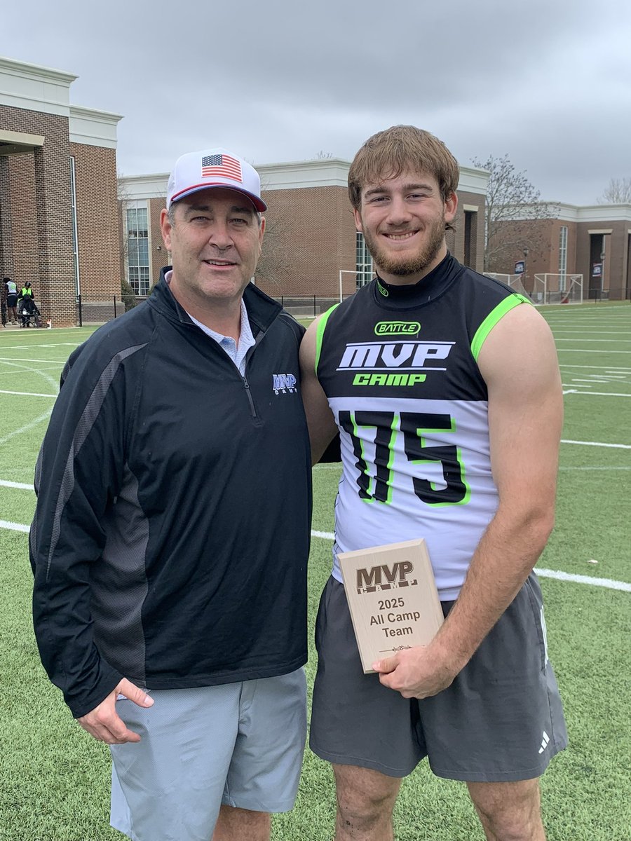 JackSacchetti95's tweet photo. I want to thank @RustyMansell_ and @ChadSimmons_ for hosting the MVP camp, and for picking me for the All Camp Team Award! I had a great time, and learned a lot from all the coaches!
@247recruiting @WestForsythFB @recruit9877 @DUFBRecruit @Coach_LBJ_ @CoachC_Collins @DBarker2442 https://t.co/owLcEpMxm9