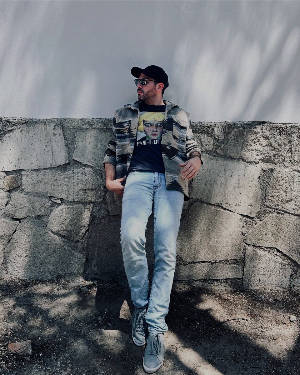 Me recargo en la pared…