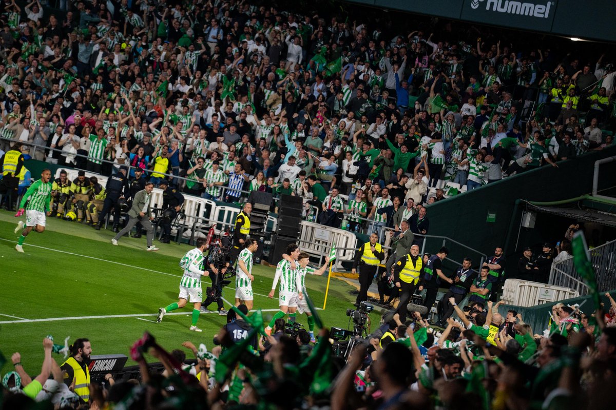 💚🤍💚

Qué bonito es ser del 𝐑𝐄𝐀𝐋 𝐁𝐄𝐓𝐈𝐒 𝐁𝐀𝐋𝐎𝐌𝐏𝐈𝐄́.

#DíaDeBetis #ElGranDerbi