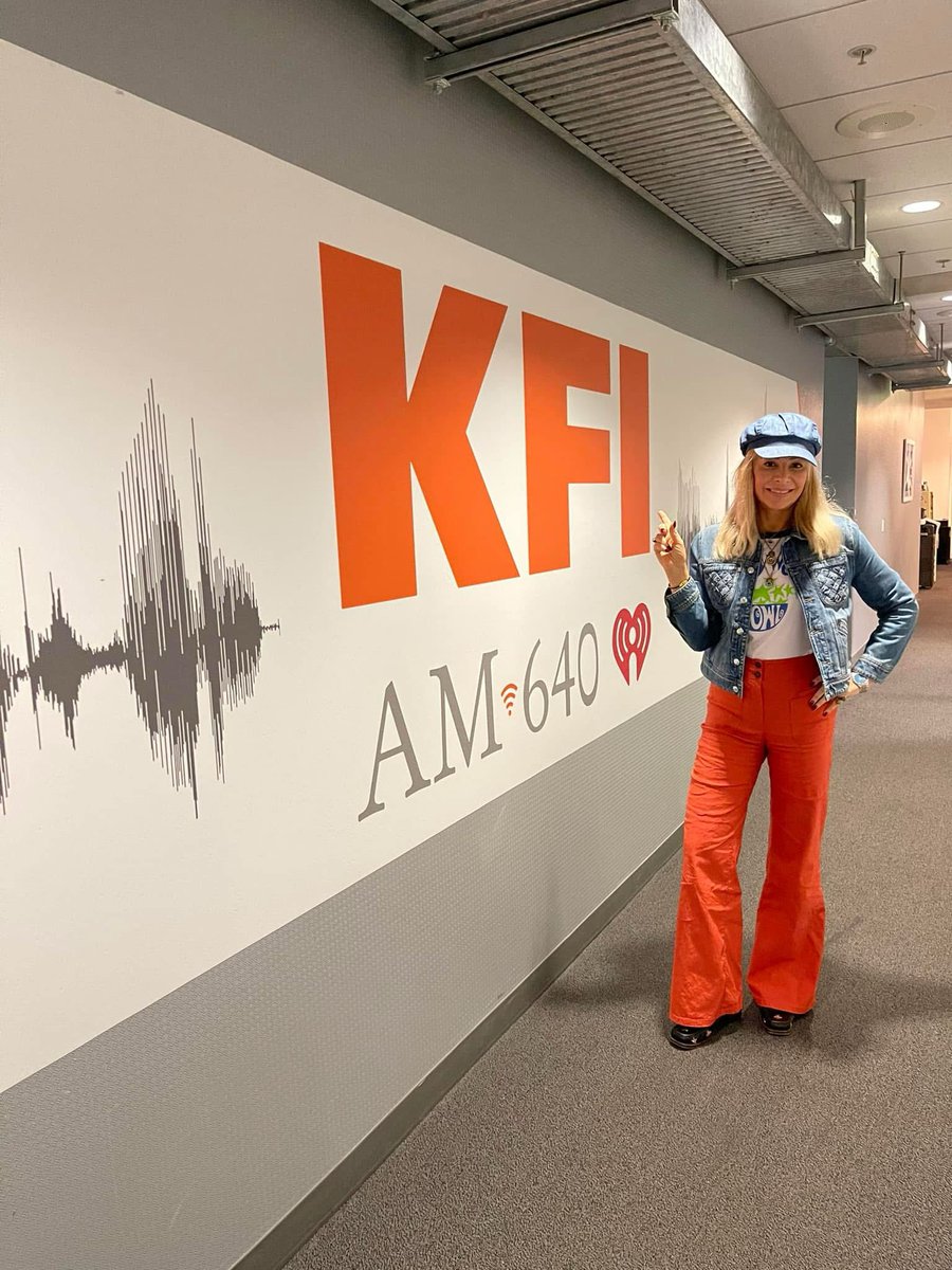 Vintage Los Angeles (@alisonmartino) on Twitter photo If you’re near a radio I’ll be on <a href="/KFIAM640/">KFI AM 640</a> AM today at 3 o’clock talking all things VINTAGE LA. 😎 If you’re near a radio I’ll be on <a href="/KFIAM640/">KFI AM 640</a> AM today at 3 o’clock talking all things VINTAGE LA. 😎