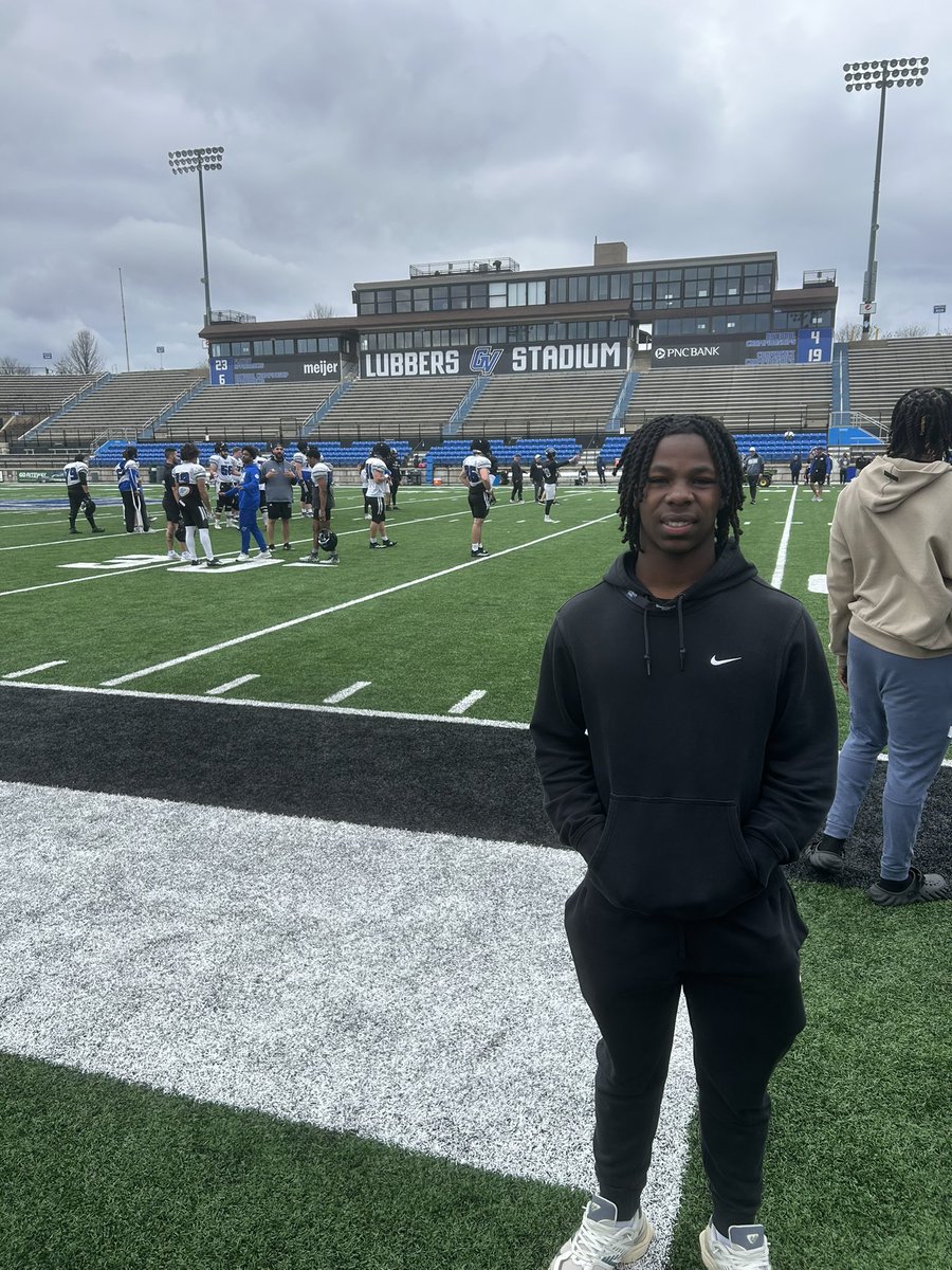 Thank you <a href="/gvsufootball/">GVSU Football</a> and <a href="/CoachCooperGVSU/">Scott Cooper</a> for the great junior day.