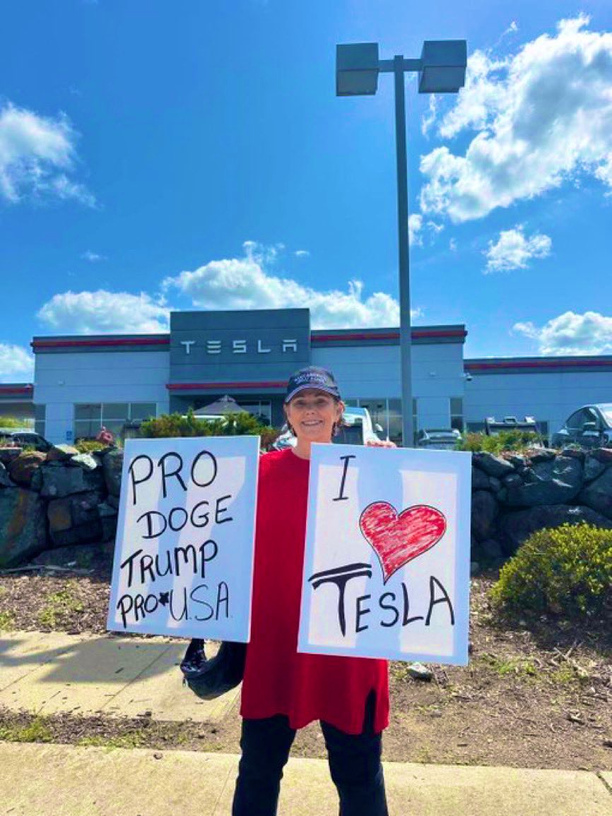 Tesla ♥️
Who is with me?
