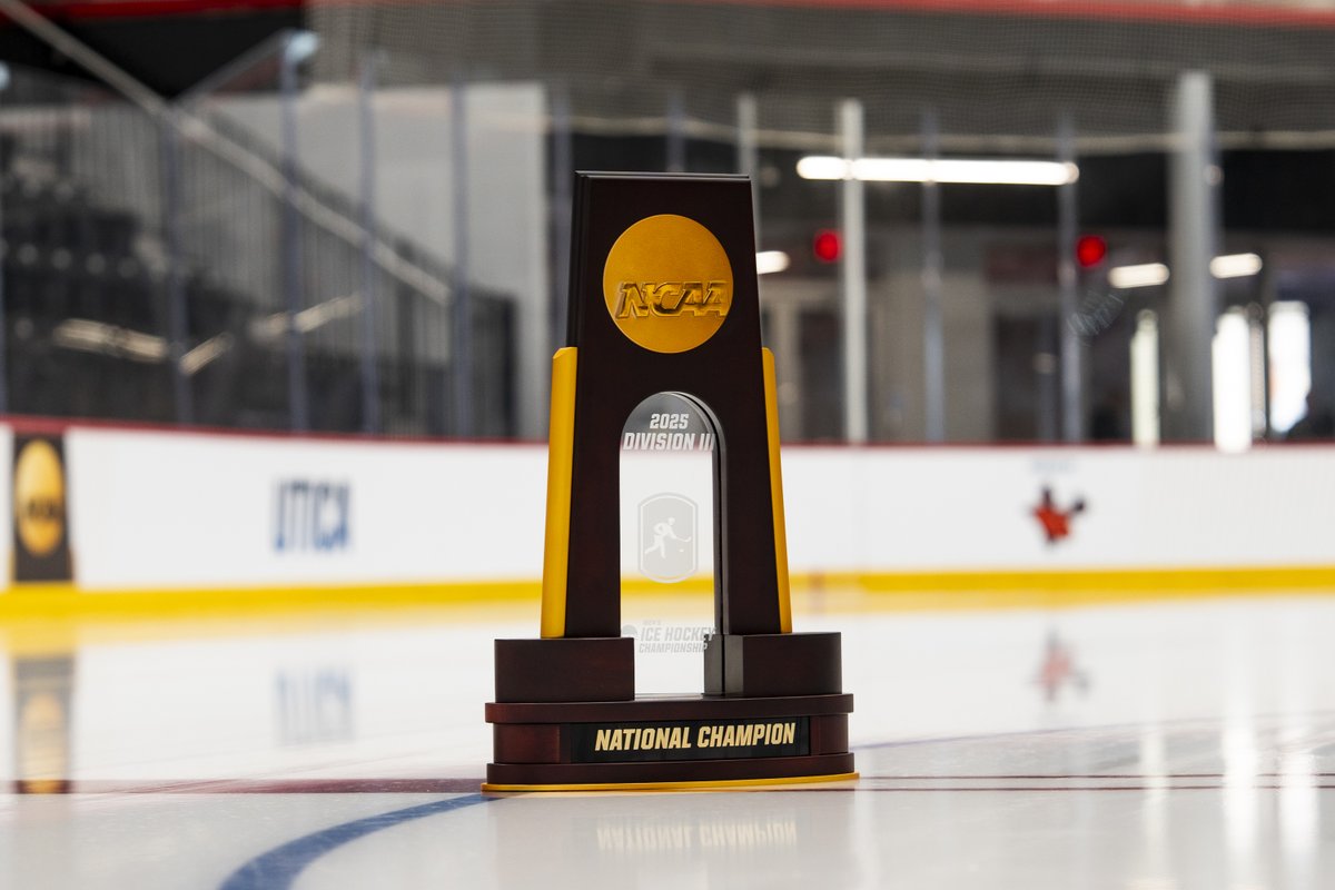 🏆The DIII Men’s Ice Hockey Championship trophy is ready🏆

<a href="/HWSAthletics/">HWS Athletics</a> 🆚 <a href="/Utica_Pioneers/">Utica Pioneers</a> 

#WhyD3 | #D3hky