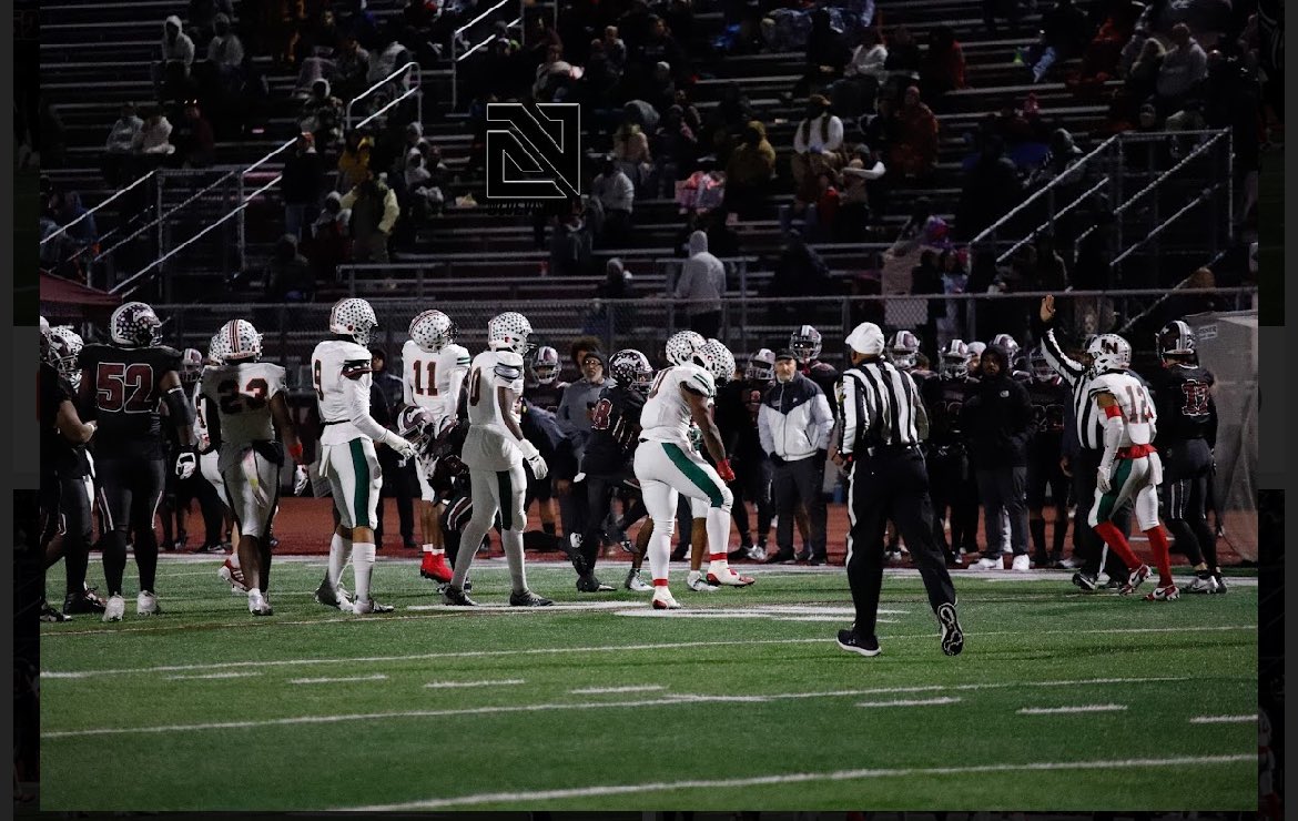 Senior season highlights 
Mic champs 
Sectional champs
11-1

Stats
26 TFLs
85 Total
8 Sacks
41 QB Pressures
22 QB Hits
2 FF
3 FR
1 PBU
hudl.com/v/2RzygK
