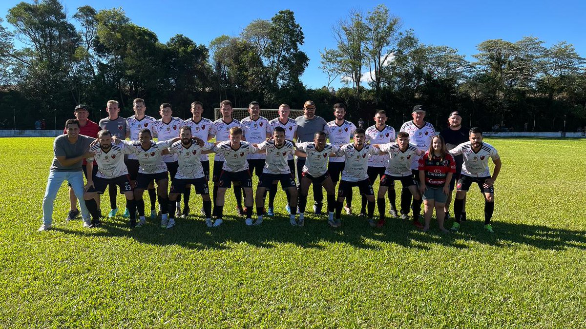 Clecioruver's tweet image. Guia Crissiumal - Flamengo consegue classificação para as finais da Libertadores Regional com as equipes sub-15 e principal guiacrissiumal.com.br/noticias/30-03…