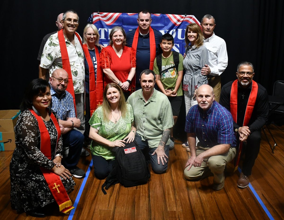 Two weeks ago members of the Veterans For Worship team that were able to attend gathered in Orlando with Founder Debbie Maund to celebrate the blessings of growth, new chapters, ordaining Chaplains, and our Chaplain Training program.

linkedin.com/posts/peteblum…