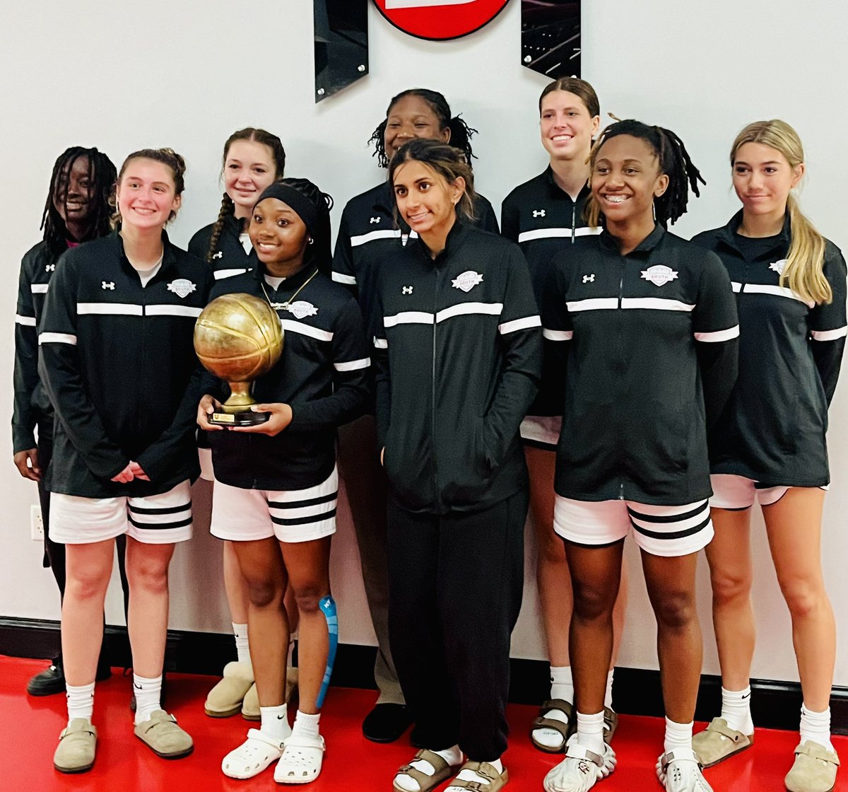 Emma 🏀 tweet media