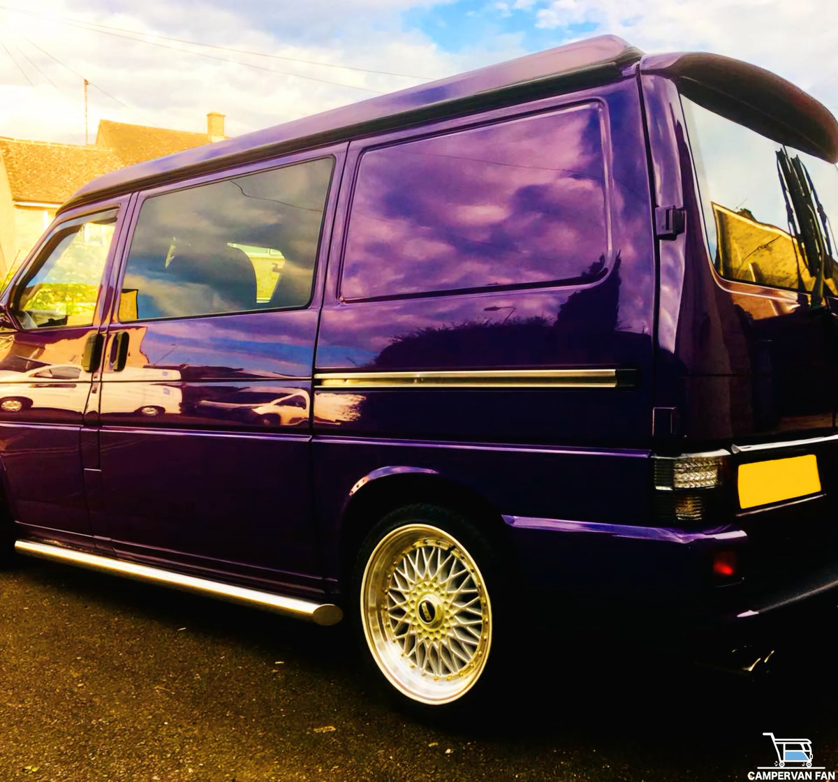 CamperFanPAGE's tweet image. Sheer brilliance, Paul Brown! 💜 #VanLifeAdventures #RoadTripDreams #VanLifeLove #FanFeature #WheelsOfWanderlust