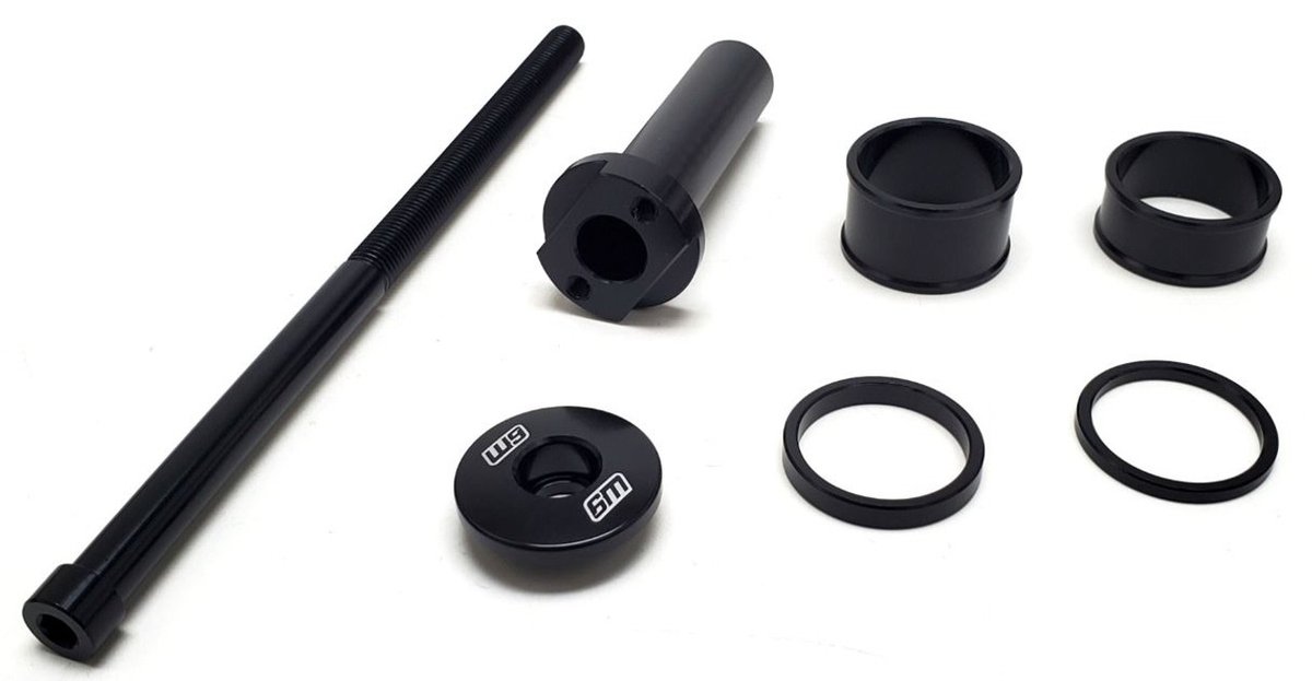 Are you fighting your head bearings coming loose? Chances are the OEM star nut keeps walking up the steering tube. Our Stem Lock kit has a threaded rod that runs the full length of the steering tube to keep your head bearings tight!

Shop here ➡️ motoclops.com/stem-lock-for-…