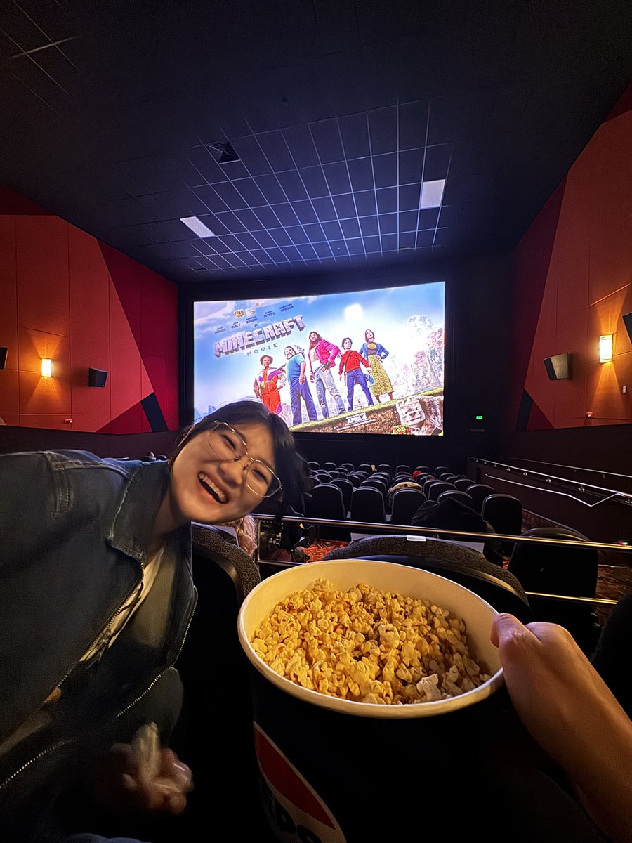RageElixir's tweet image. I had the opportunity to watch The Minecraft Movie early! ⛏️
Check out ‘A Minecraft Movie’ in theaters April 4th, 2025
#MinecraftMovie @AMinecraftMovie