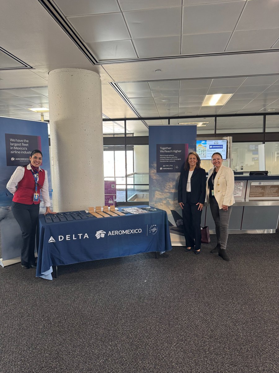 PHXSkyHarbor's tweet image. 🌟 Aeroméxico has landed! 🌟
✈️ Today, Aeroméxico started nonstop service between PHX and Mexico City (MEX)! 🇲🇽✨
🛫 Nonstop daily flights aboard the sleek Boeing 737 MAX
 🎟️Terminal 4 International Concourse
Explore Mexico City like never before! 🌆🌎#Phoenix #Travel #NewService