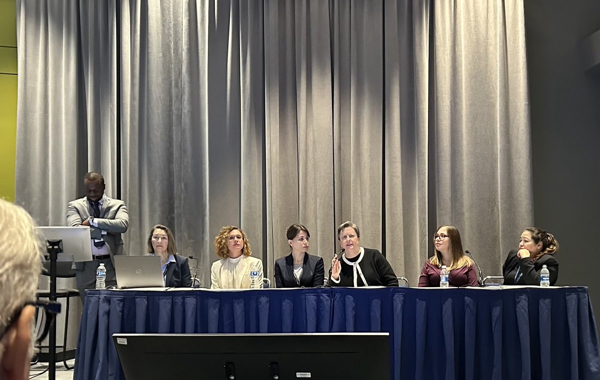 hull_md's tweet image. Such a privilege to discuss ethics of shared decision making prior to defibrillator implantation with this awesome panel at #ACC25 @ACCinTouch @YaleCardiology