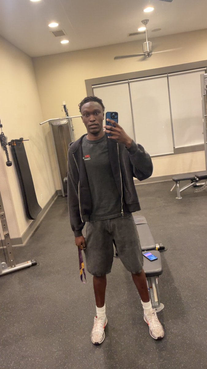 303 FNBOX tweet media