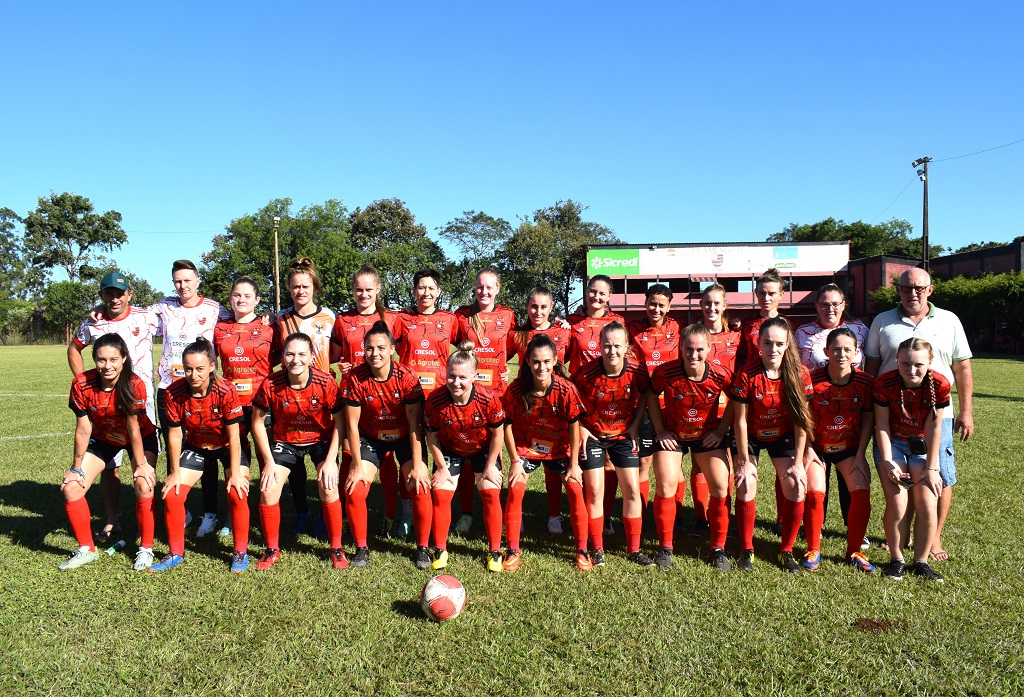 Clecioruver's tweet image. Guia Crissiumal - Nas semifinais do futebol feminino regional Flamengo e São Jorge empataram em 0 a 0 guiacrissiumal.com.br/noticias/30-03…