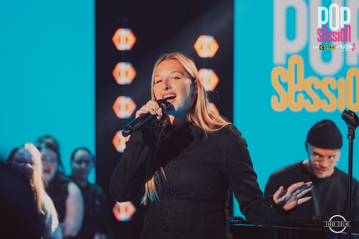 Europe2's tweet photo. #PopSession - 🎶 CE SOIR à 23h50, retrouvez les showcases exclusifs de Charlotte Cardin , Eddy de Pretto  et Héléna à la TV sur @CStar  et sur Europe 2 ! Restez branchés✨😍 https://t.co/n3UjZ9lfec