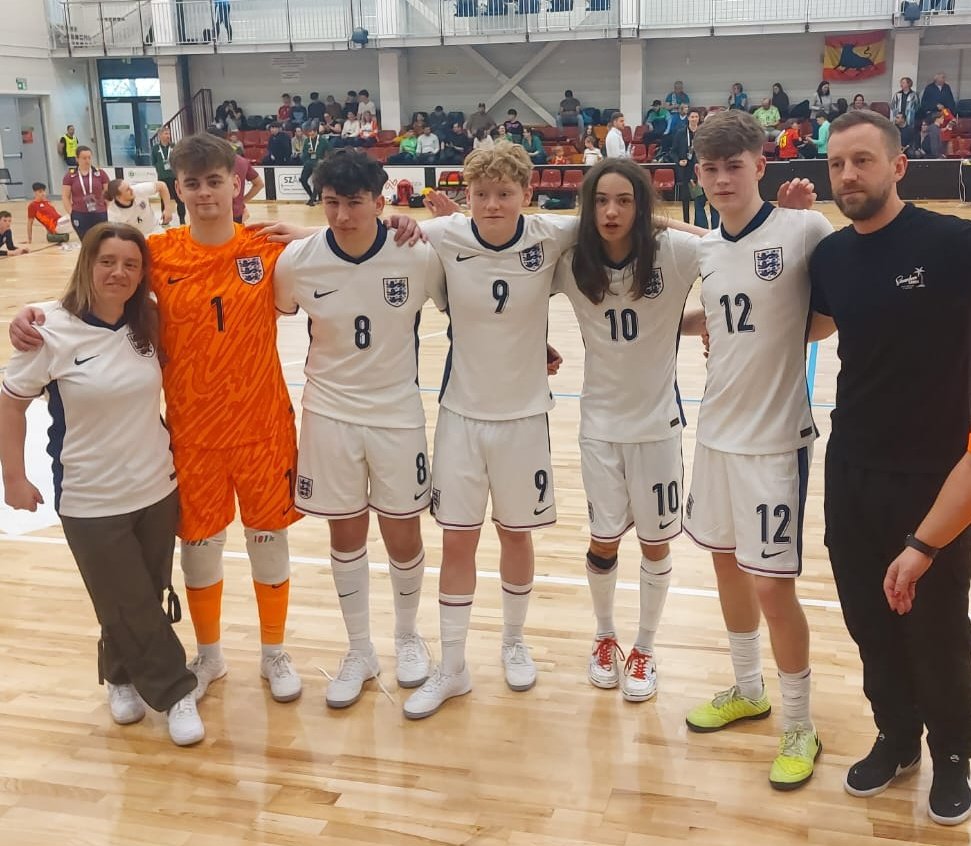 5 years in the making ⌚️
They bought in, they listened, they trusted, they committed, they cried, they lost, they won, they learnt....

They EARNT it all 💪
My players, My Lions, My Pride 🦁 
<a href="/JakeMartin2007/">Jake Martin</a> <a href="/comrie_smith/">ComrieSmith</a> <a href="/logan__coates/">logan coates</a> <a href="/BradleyAspy/">Bradley Aspinall</a> <a href="/Cookie_T12/">Tyler Cook</a> ❤️