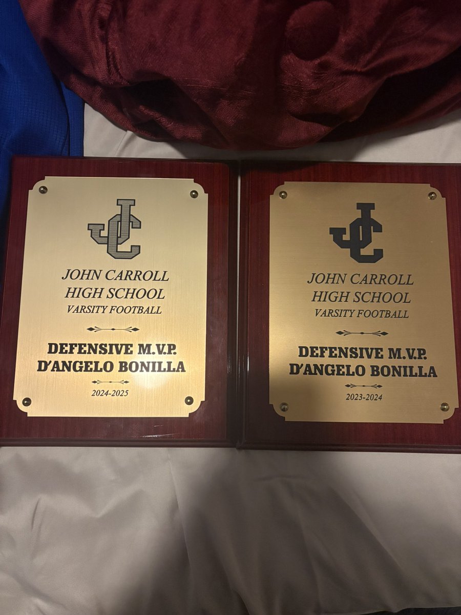 BACK 2 BACK DEFENSIVE MVP!
im greatful for what johncarrol has done for me, and I wouldnt have wanted it anyother way. Love my boys on the team. We went 10-1 for a reason💯