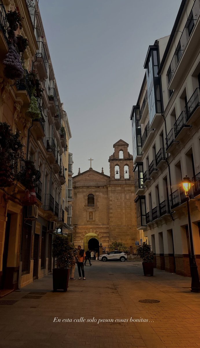Kenzadls's tweet photo. Mi calle favorita de toda Málaga✨ https://t.co/YPsXB3vpOK