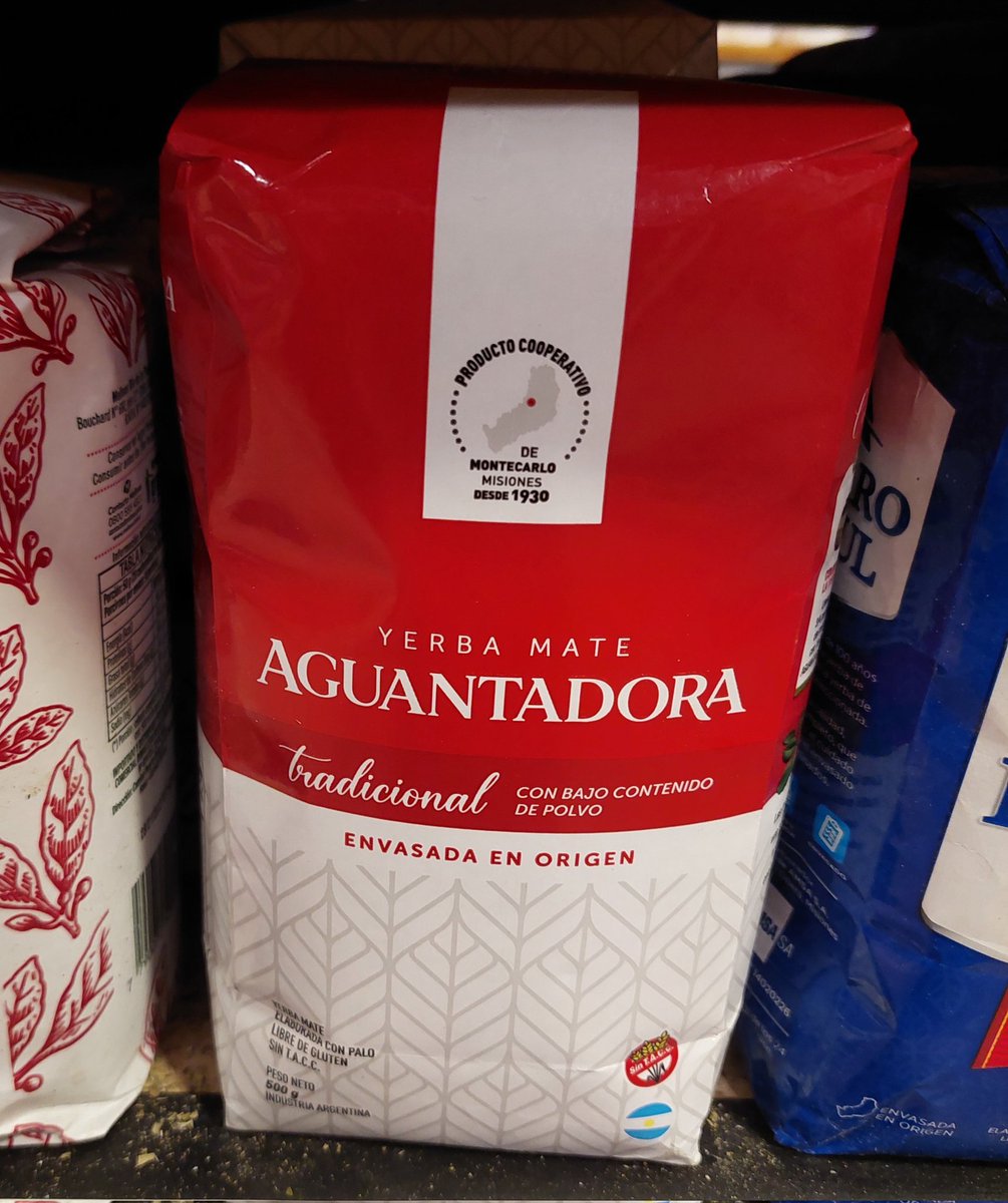 ninapresente's tweet photo. Por fin sacaron a la venta una yerba en mi honor, por todos los años trabajados en atención al público 🤣 https://t.co/6utm4jkwfk