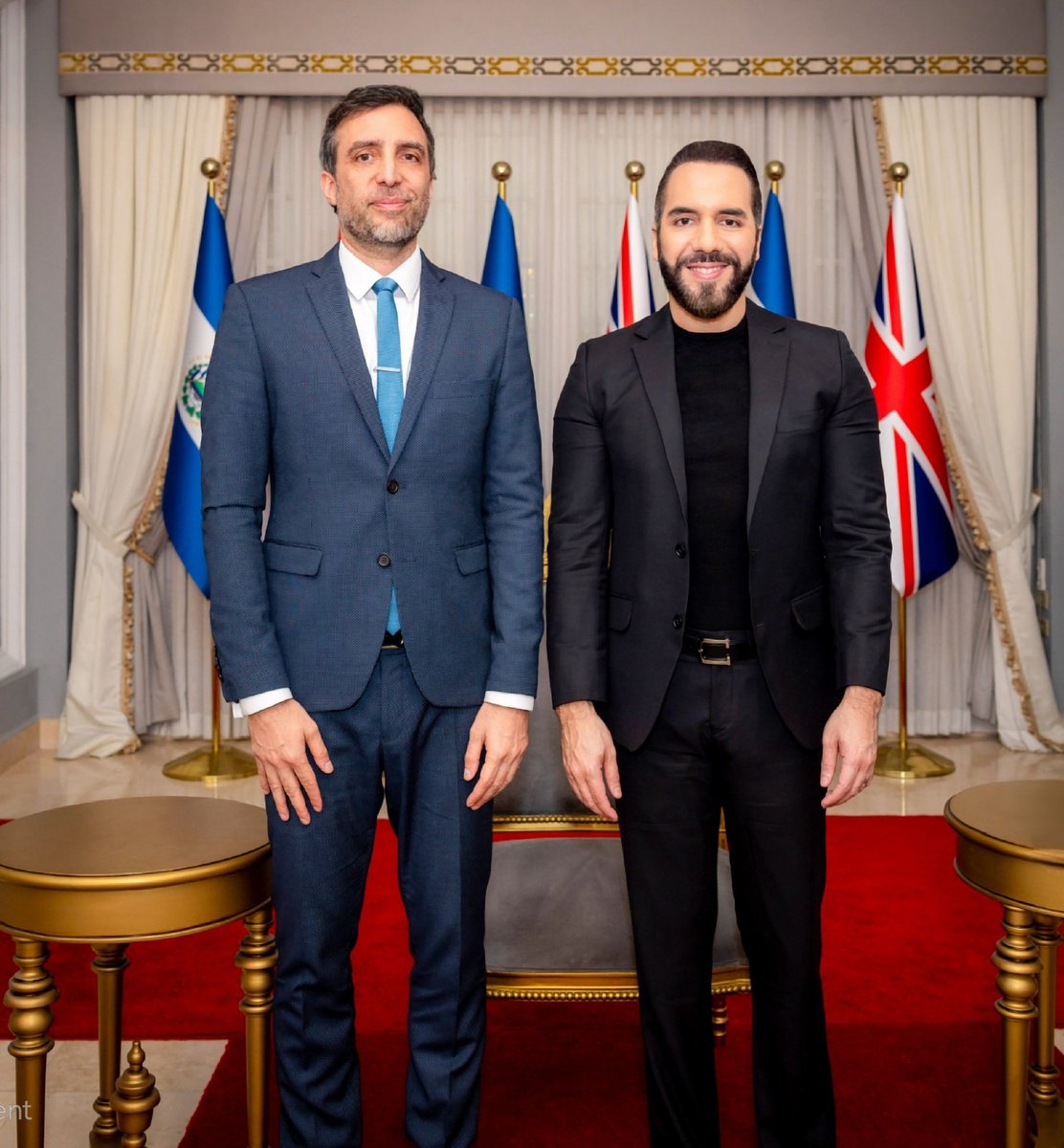 Gracias Presidente <a href="/nayibbukele/">Nayib Bukele</a> por recibirme y felicidades por su éxito. Honrado de estar en el bello El Salvador y comprometido por fortalecer los lazos 🇬🇧🇸🇻