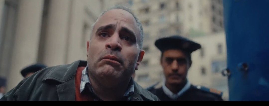 قد يبان كلامي مبالغ فيه للبعض، بس يعني إنك كأب تبقى مجرم وتشوف النظرة دي على وش بنتك اللي غالبًا مش هتشوفها تاني أصلًا دي عقوبة تانية توازي عقوبة المؤبد.