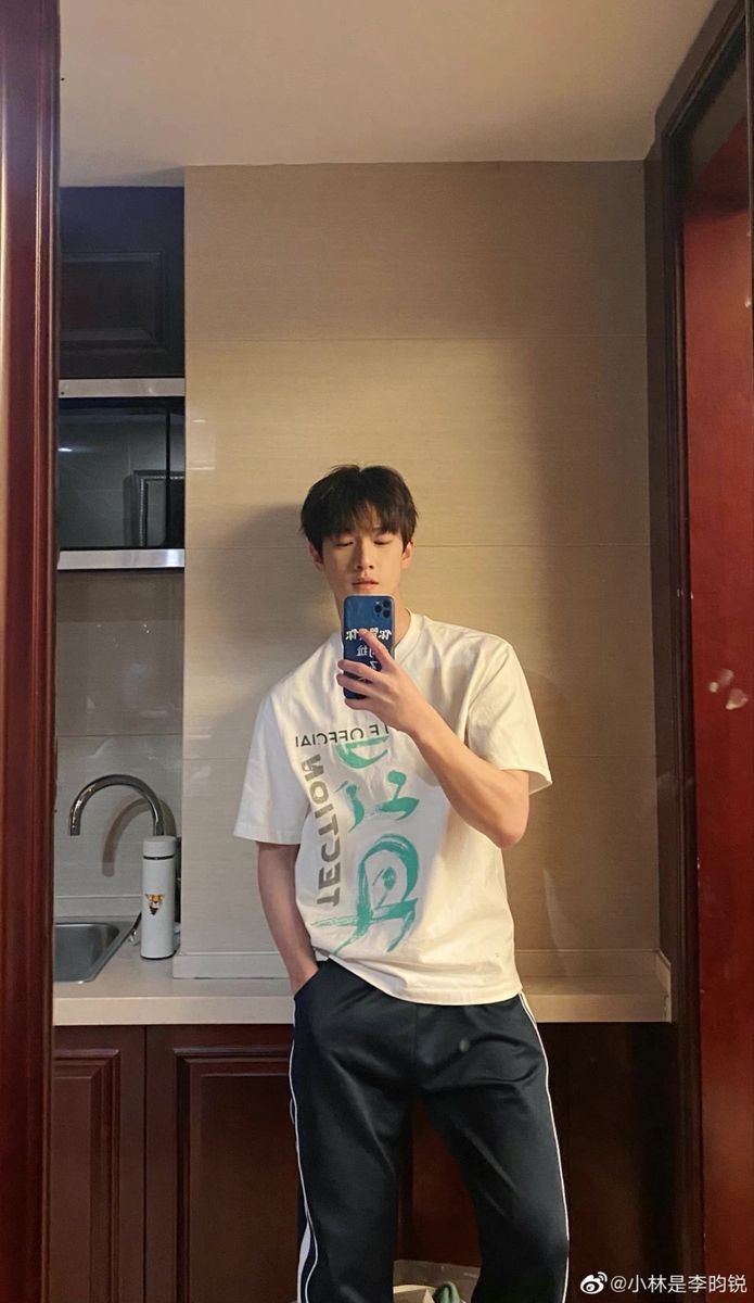 이윤예 느좋