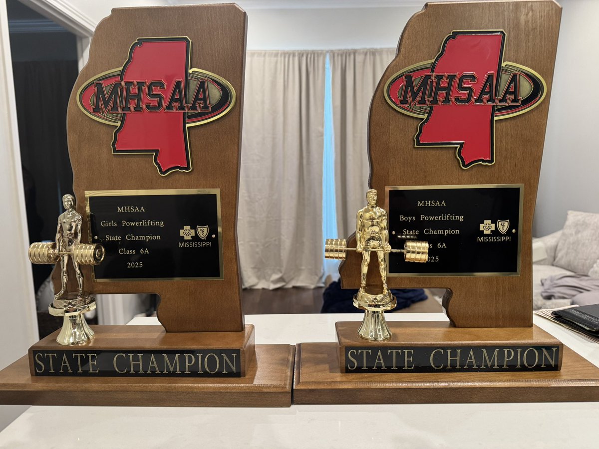 Great weekend for the Lake Cormorant Gator Powerlifters!   2nd straight State Championship for the girls and 4th straight State Championship for the boys!  Very proud and honored to be their coach!