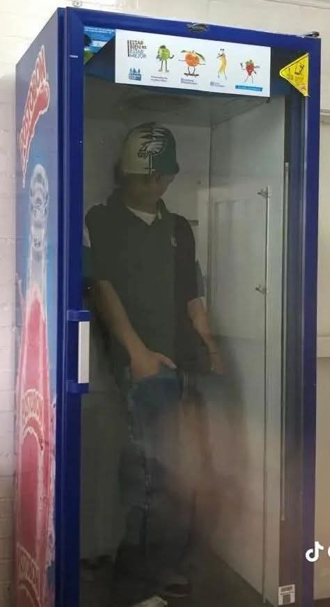 Paula1946_'s tweet image. Descongelenme cuando se recupere Castro, Falcao, Cataño y Giordana😓