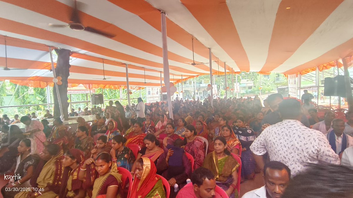 PANCHAYAT SAMITI ERASAMA (@panchayate) on Twitter photo Live Streaming of Launching Programme of Antodaya Gruha Yojana at Erasama Block & Distribution of work order to Antodaya Gruha beneficiaries.
<a href="/CMO_Odisha/">CMO Odisha</a>
<a href="/PRDeptOdisha/">Panchayati Raj and Drinking Water Department</a>
<a href="/ZP_Jagatsingpur/">Zilla Parishad, Jagatsinghpur</a>
<a href="/CollectorJspur/">DM_Jagatsinghpur</a>
#AntodayaGruhajojana Live Streaming of Launching Programme of Antodaya Gruha Yojana at Erasama Block & Distribution of work order to Antodaya Gruha beneficiaries.
<a href="/CMO_Odisha/">CMO Odisha</a>
<a href="/PRDeptOdisha/">Panchayati Raj and Drinking Water Department</a>
<a href="/ZP_Jagatsingpur/">Zilla Parishad, Jagatsinghpur</a>
<a href="/CollectorJspur/">DM_Jagatsinghpur</a>
#AntodayaGruhajojana