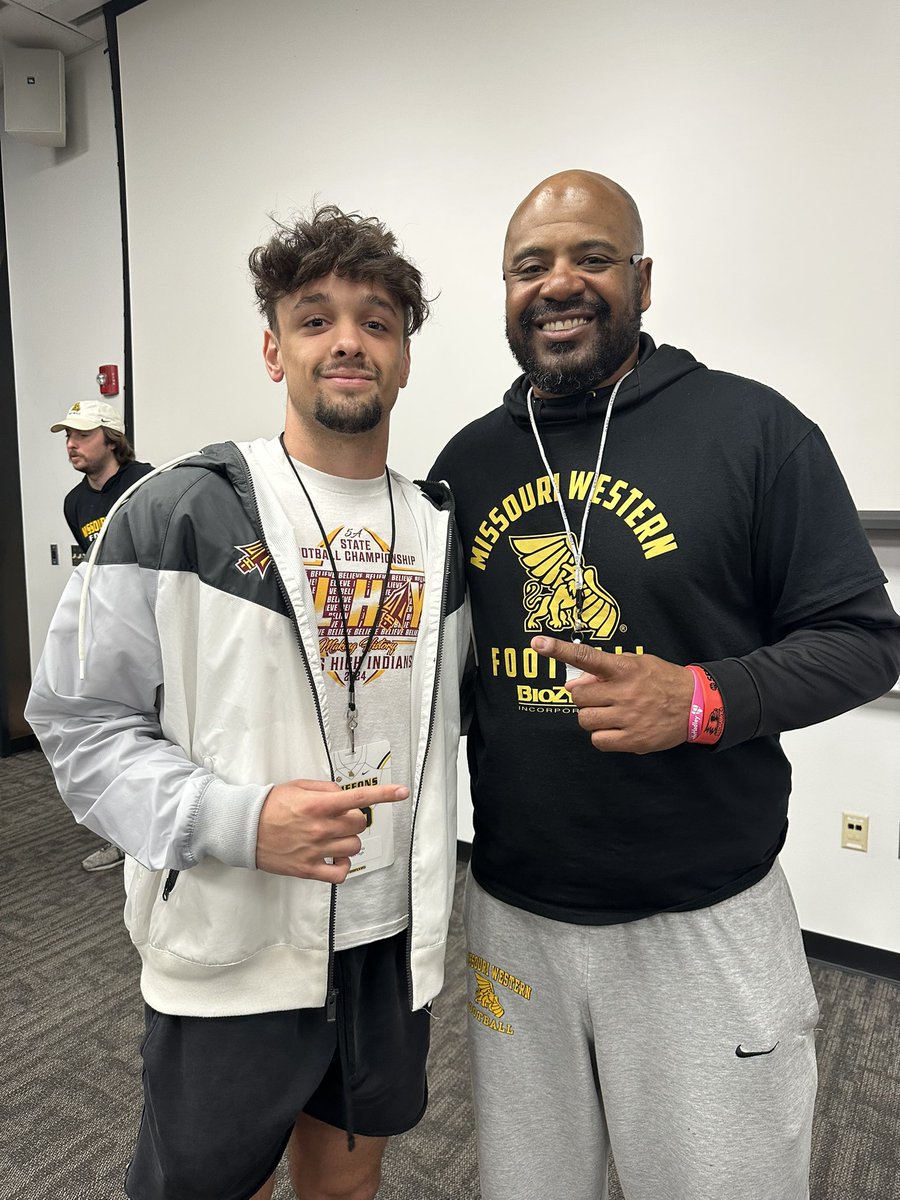 jarek purdy (@jarekp0) on Twitter photo Had a great time yesterday at Missouri Western Junior day ! Thank you <a href="/CoachStLouis/">Patrick St. Louis</a> <a href="/abellboys/">Aaron Bell</a> <a href="/EcoachJ/">Erik Johnson</a> for the hospitality and great conversations ! #GoGriffs Had a great time yesterday at Missouri Western Junior day ! Thank you <a href="/CoachStLouis/">Patrick St. Louis</a> <a href="/abellboys/">Aaron Bell</a> <a href="/EcoachJ/">Erik Johnson</a> for the hospitality and great conversations ! #GoGriffs